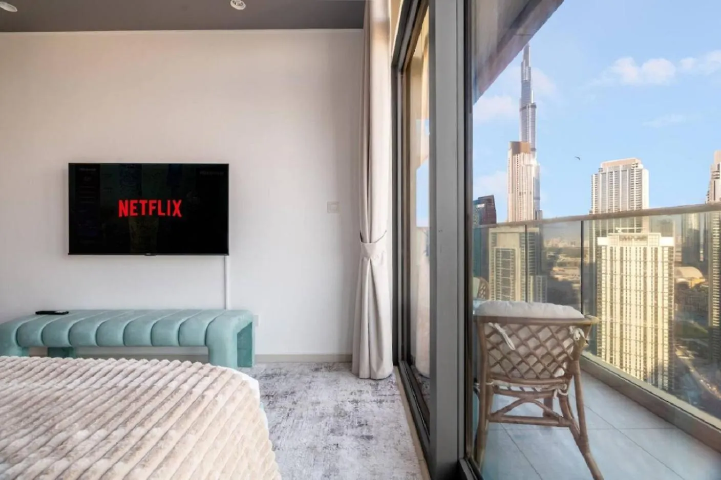 Stunning Burj Khalifa View 5 Star Hotel Amenities Dubai 0*,  United Arab Emirates